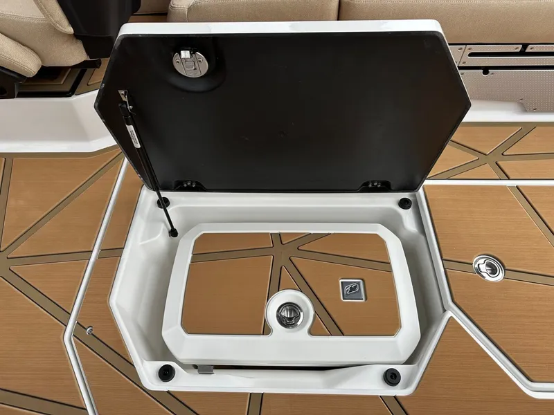 Slide: The Image of Nautique Super Air Nautique G25 Paragon 2026 - 64