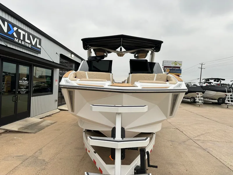 Slide: The Image of Nautique Super Air Nautique G25 Paragon 2026 - 9