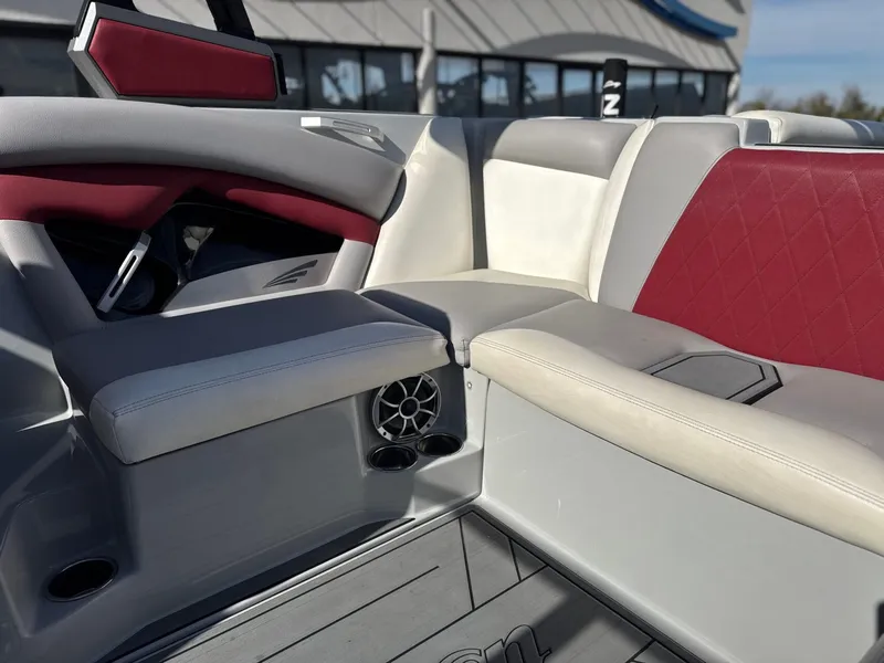 Slide: The Image of Tigé R21 2020 - 14