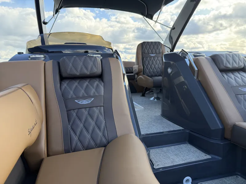 Slide: The Image of Luxurious seating in the 2026 Bennington 25 RTSBA boat. - 27