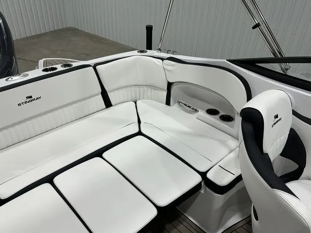 Slide: The Image of Stingray 211 DC 2026 - 18