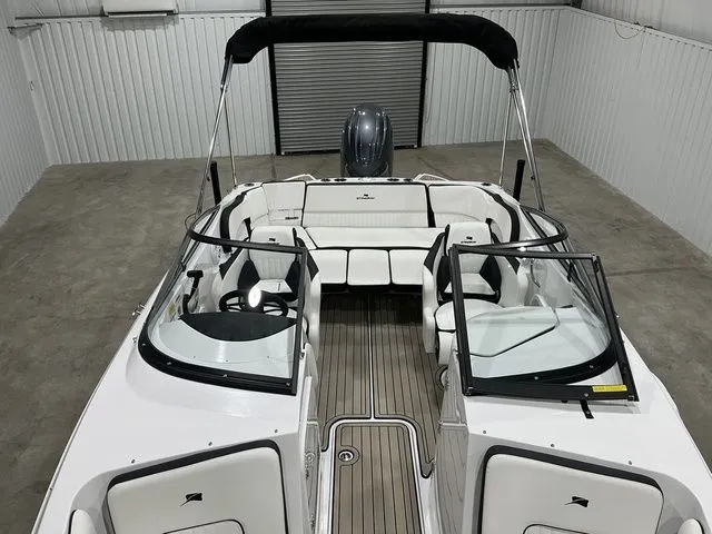 Slide: The Image of Stingray 211 DC 2026 - 12