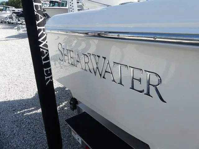 Slide: The Image of Shearwater 250 SS 2026 - 3