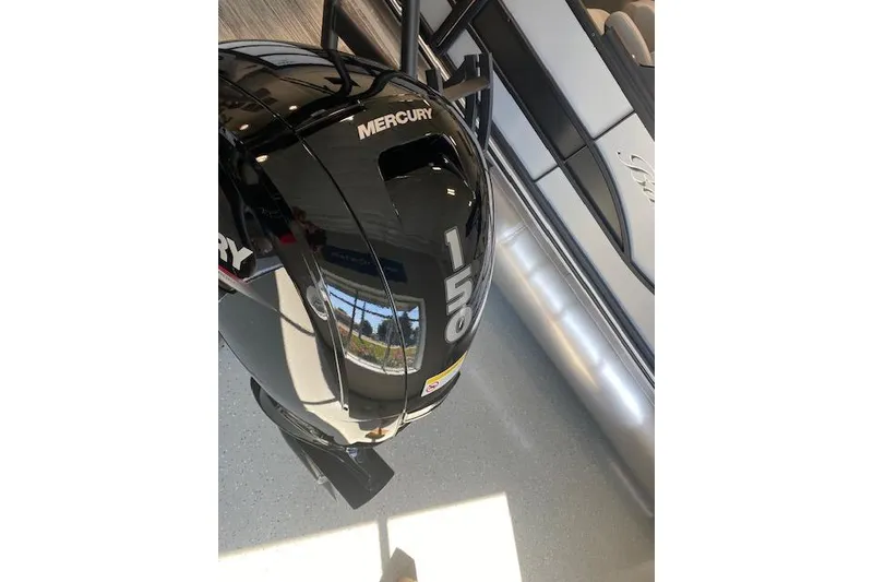 Slide: The Image of 2026 Bentley Pontoons Legacy 223 Navigator with Mercury 150 outboard motor. - 19