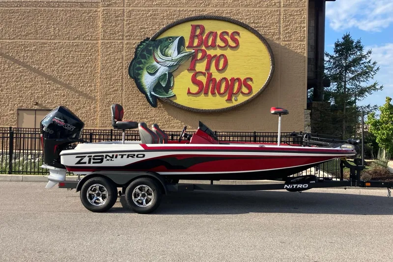 The Image of 2026 Nitro Z19 XL boat displayed outside Bass Pro Shops. - 0
