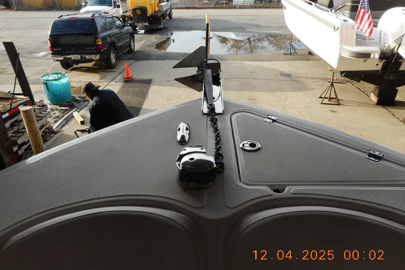 Slide: The Image of Windlass - 10