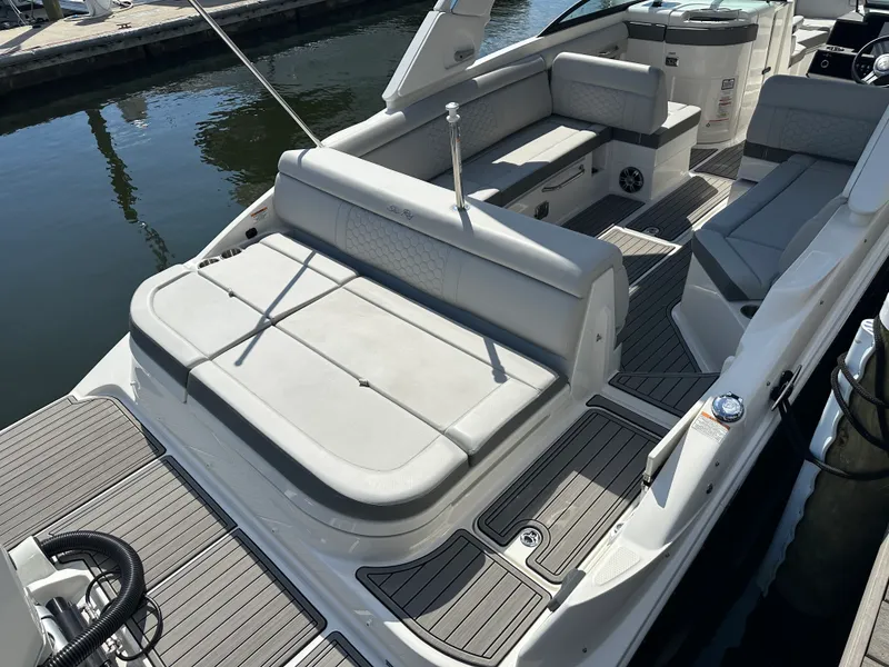 Slide: The Image of Sea Ray 270 SD-OB 2024 - 10