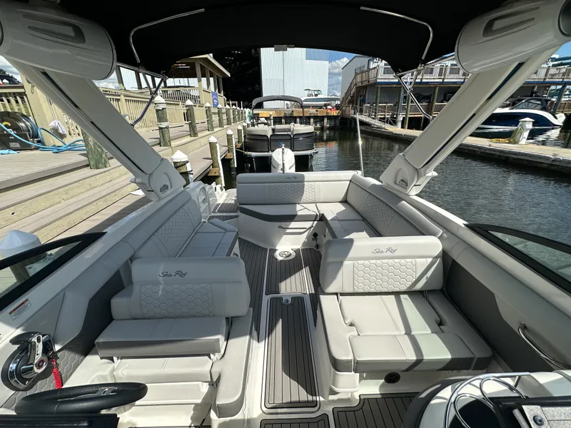 Slide: The Image of Sea Ray 270 SD-OB 2024 - 44