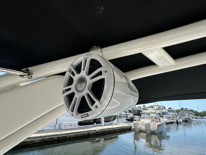 Slide: The Image of Sea Ray 270 SD-OB 2024 - 45