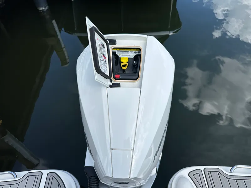 Slide: The Image of Sea Ray 270 SD-OB 2024 - 57