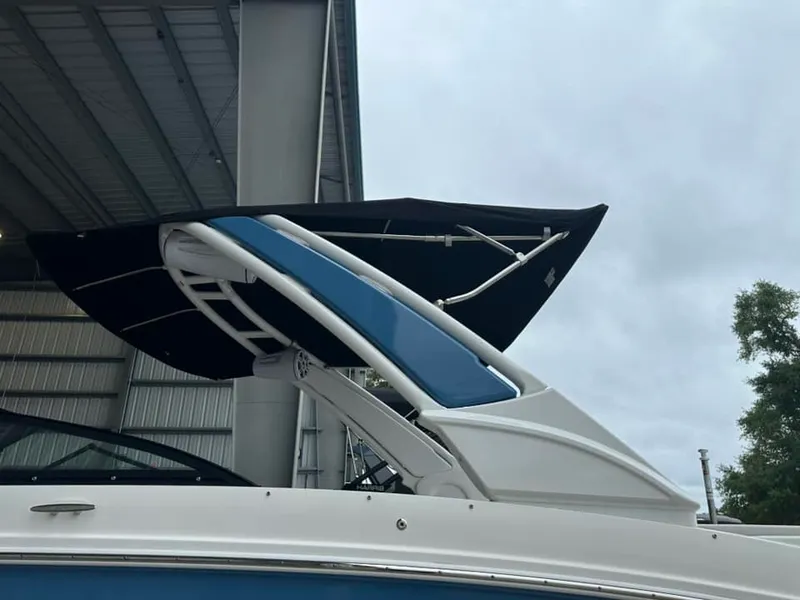 Slide: The Image of Sea Ray 270 SD-OB 2024 - 62