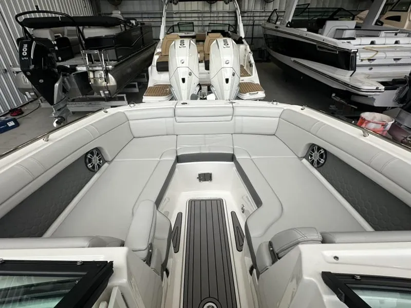 Slide: The Image of Sea Ray 270 SD-OB 2024 - 67