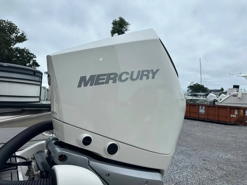 Slide: The Image of Sea Ray 270 SD-OB 2024 - 71