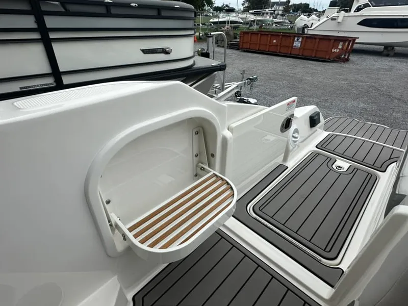 Slide: The Image of Sea Ray 270 SD-OB 2024 - 75