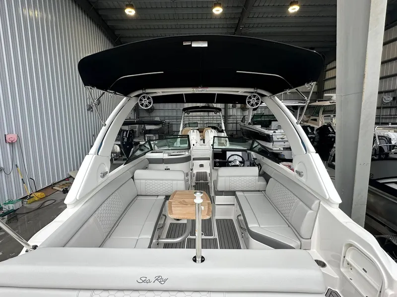 Slide: The Image of Sea Ray 270 SD-OB 2024 - 76