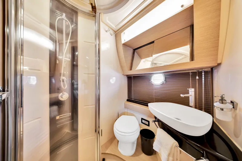 Slide: The Image of Azimut 55S 2016 - 50