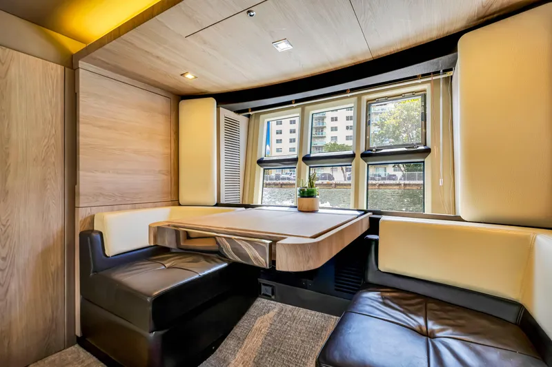 Slide: The Image of Azimut 55S 2016 - 55