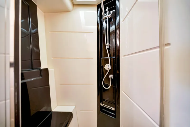 Slide: The Image of Azimut 55S 2016 - 58