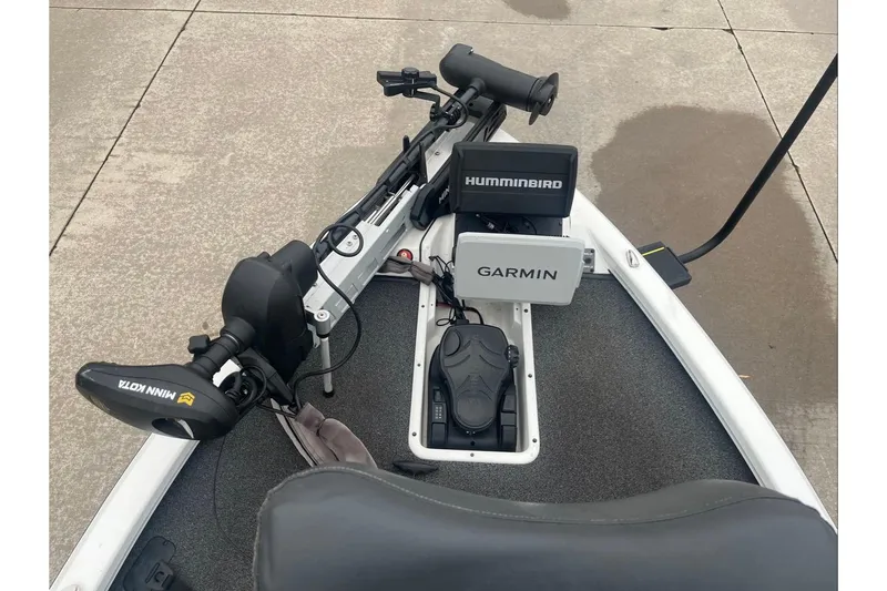 Slide: The Image of 2022 Vexus AVX2080 boat with Garmin and Humminbird electronics, Minn Kota trolling motor. - 3