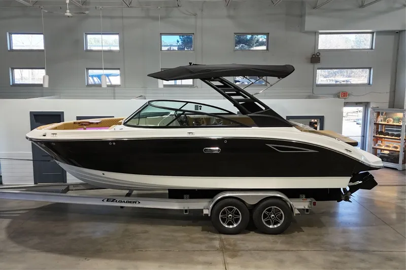Slide: The Image of Sea Ray SDX 250 Surf 2026 - 0