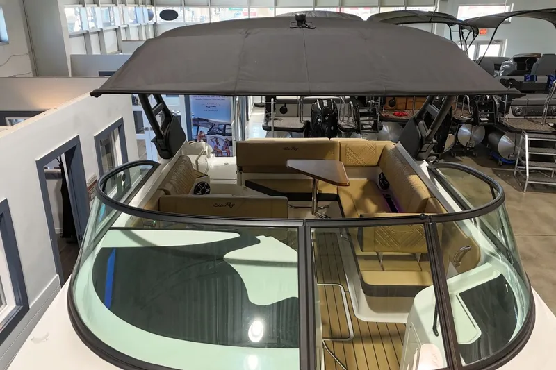 Slide: The Image of Sea Ray SDX 250 Surf 2026 - 38