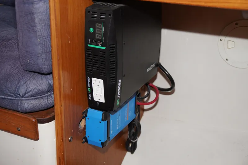 Slide: The Image of Electrical setup in a 2000 Catalina 36 MkII sailboat interior. - 35