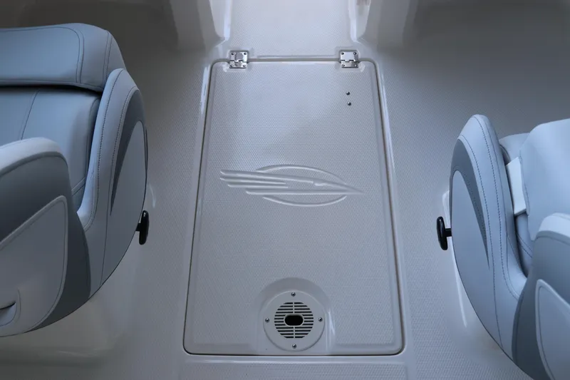 Slide: The Image of 2026 Chaparral 21 SSi Ski & Fish OB interior seating and deck detail. - 24