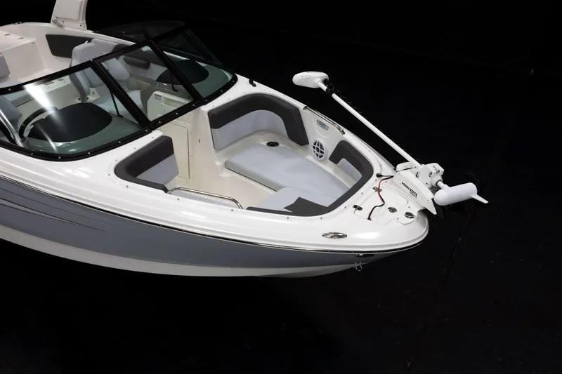 Slide: The Image of Battery compartment of 2026 Chaparral 21 SSi Ski & Fish OB boat. - 9