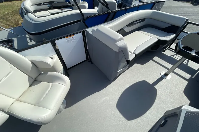 Slide: The Image of 2026 Starcraft VX 20 FD boat interior with comfortable seating and modern design. - 16