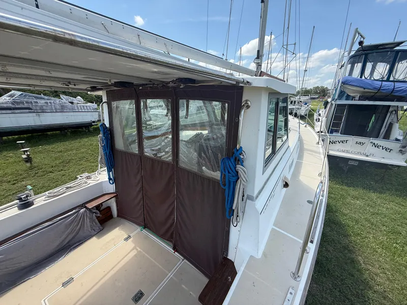 Slide: The Image of Cape Dory MS300 1986 - 53