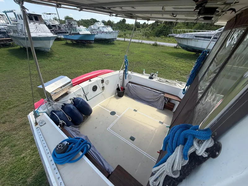 Slide: The Image of Cape Dory MS300 1986 - 55