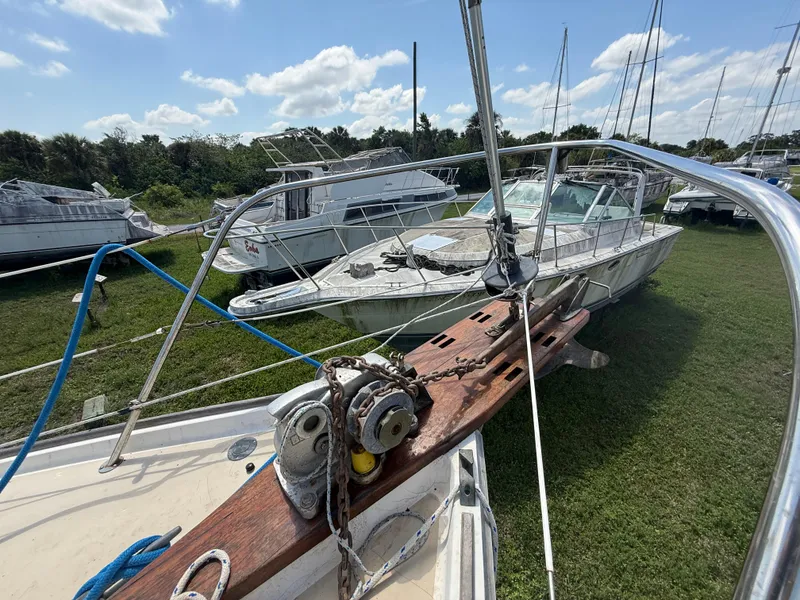 Slide: The Image of Cape Dory MS300 1986 - 56