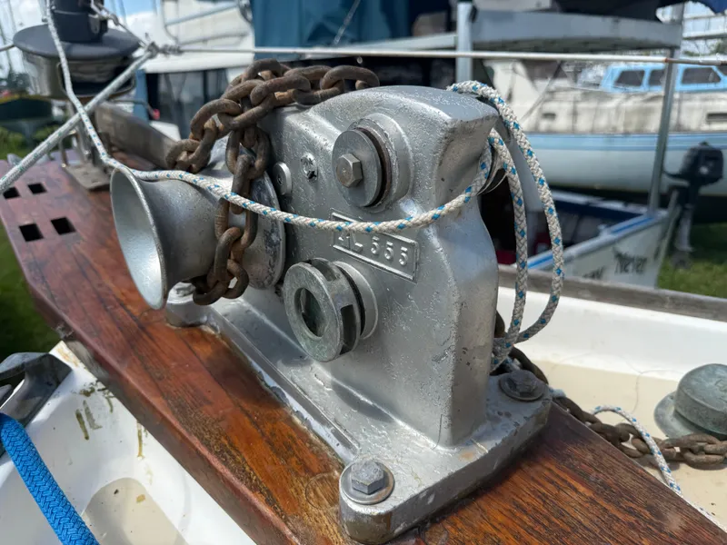 Slide: The Image of Cape Dory MS300 1986 - 63