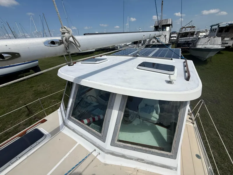 Slide: The Image of Cape Dory MS300 1986 - 64