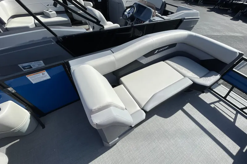 Slide: The Image of Luxurious seating on 2026 Starcraft VX 20 R DH boat, featuring modern design and comfort. - 7