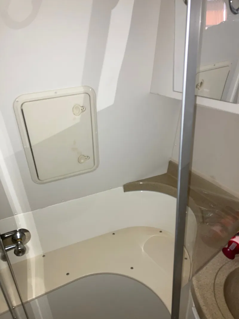 Slide: The Image of Carver Three Sixty Six Motor Yacht 2004 - 29