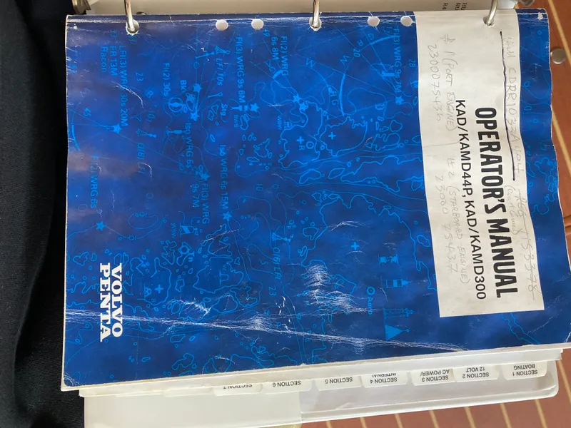 Slide: The Image of Carver Three Sixty Six Motor Yacht 2004 - 40