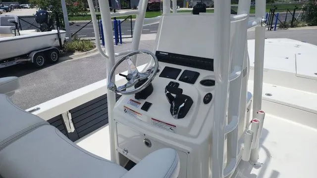 Slide: The Image of Pathfinder 2500 Hybrid 2025 - 16