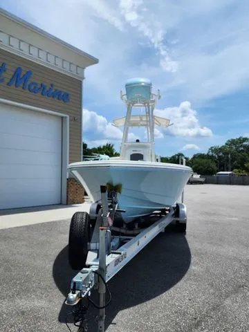 Slide: The Image of Pathfinder 2500 Hybrid 2025 - 4