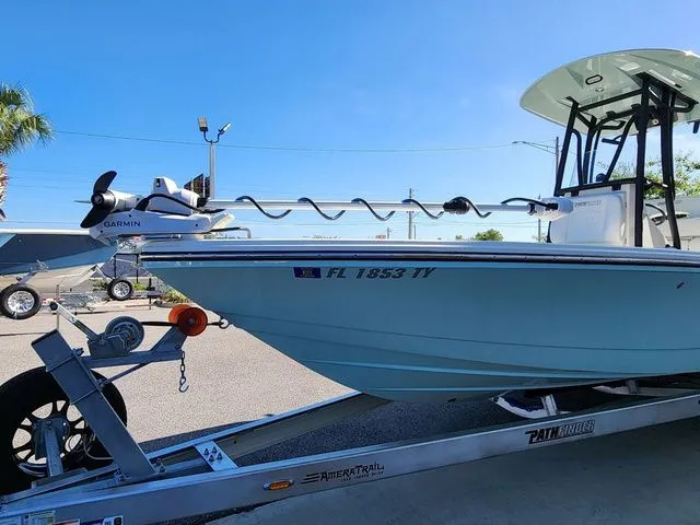 Slide: The Image of Pathfinder 2500 Hybrid 2025 - 3