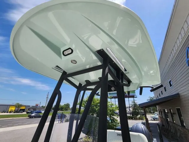 Slide: The Image of Pathfinder 2500 Hybrid 2025 - 30