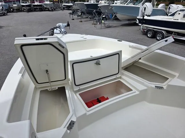 Slide: The Image of Pathfinder 2400 TRS 2024 - 35