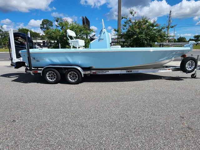 The Image of Pathfinder 2300 HPS 2025 - 1