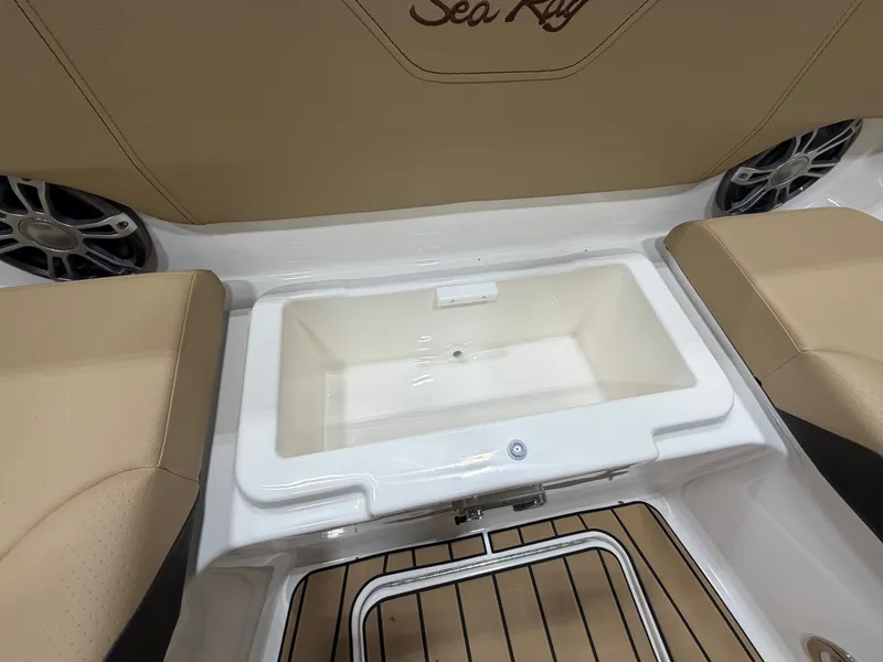 Slide: The Image of Interior of Sea Ray SDX 270 boat, model year 2026. - 45
