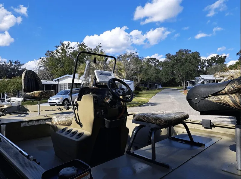 Slide: The Image of Tracker grizzly 2022 - 3