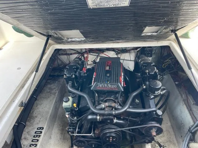 Slide: The Image of Engine compartment of a 1994 Bayliner 2858 Ciera Command Bridge boat. - 33