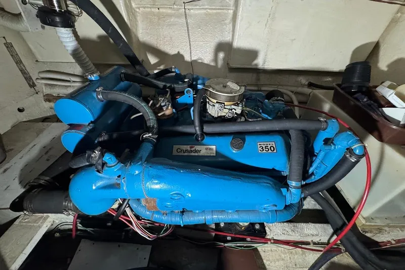 Slide: The Image of Engine compartment of a 1986 Bluewater 46 MY with Crusader Model 350 engine. - 24