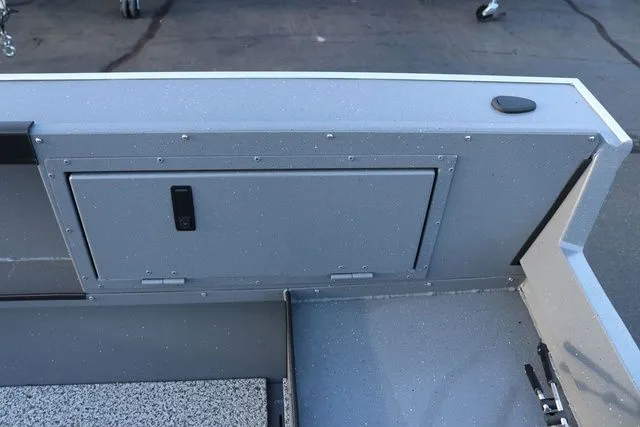 Slide: The Image of Alumaweld Adventurer 20 2026 - 17