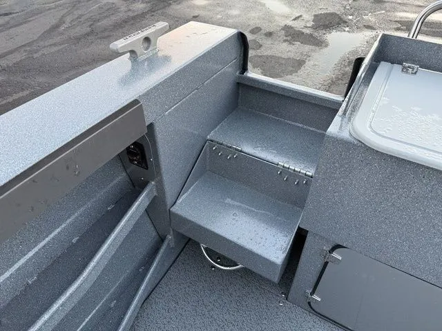 Slide: The Image of Kingfisher 2625 Coastal Express 2026 - 14