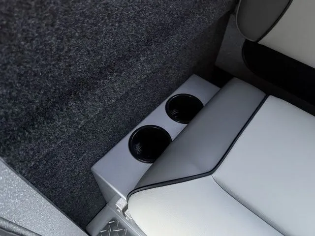 Slide: The Image of Kingfisher 2625 Coastal Express 2026 - 28